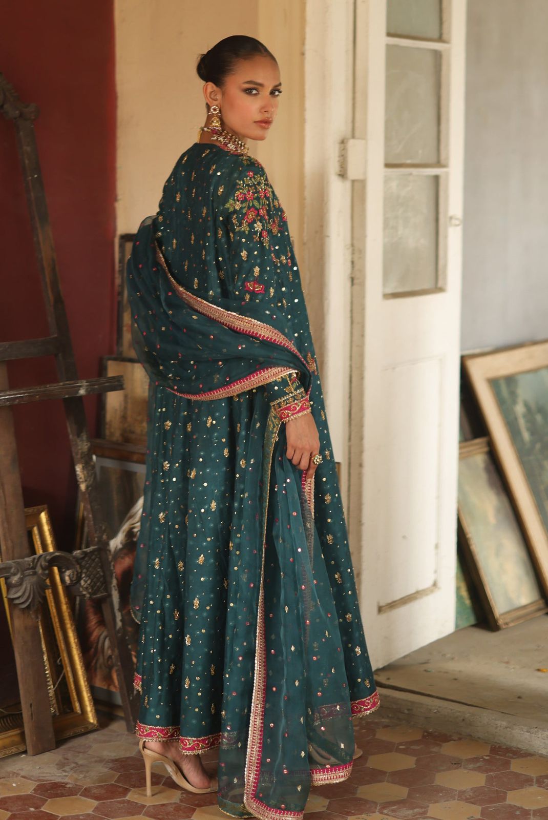 Rang-e-Riwaj