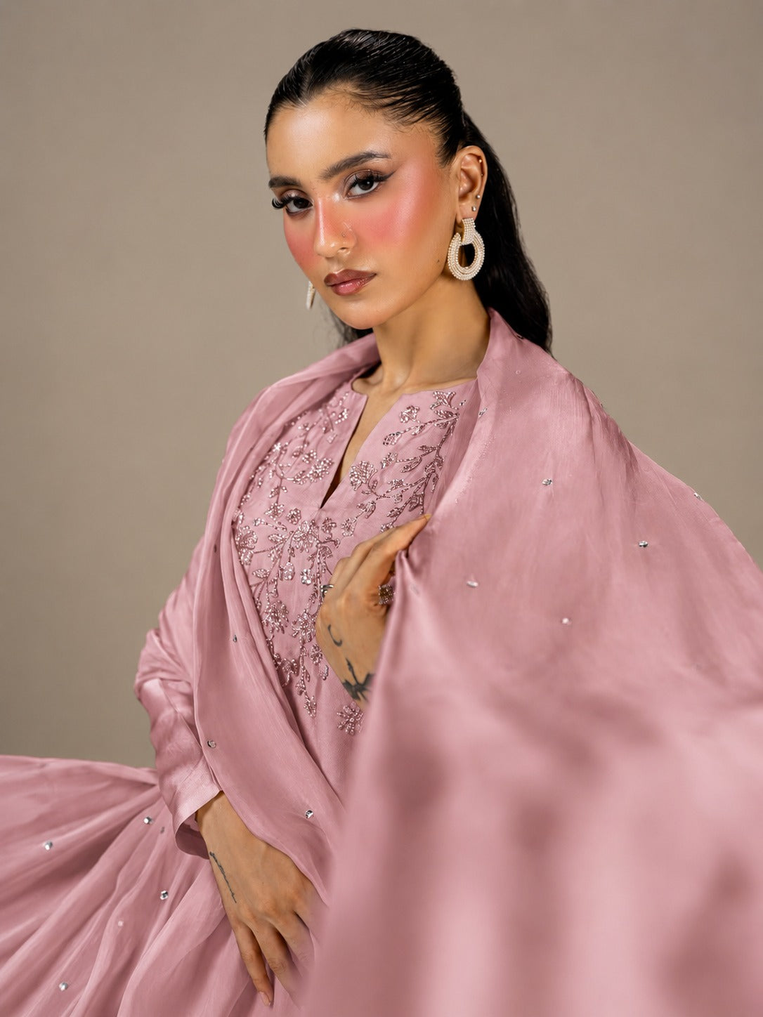 Hania |Luxury Dusty Pink Sheesha Silk 3PC Dress with Silk Dupatta & Handmade Zardosi Embroidery – Premium Pakistani Formal Wear