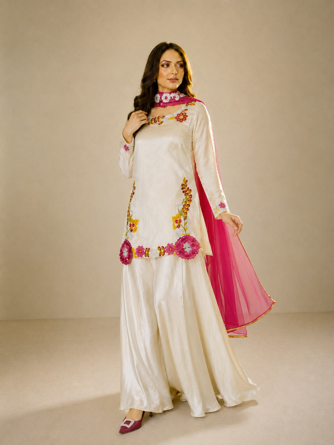 Ivory Sheesha Silk 3PC Suit with Thread Work & Medium Silk Dupatta